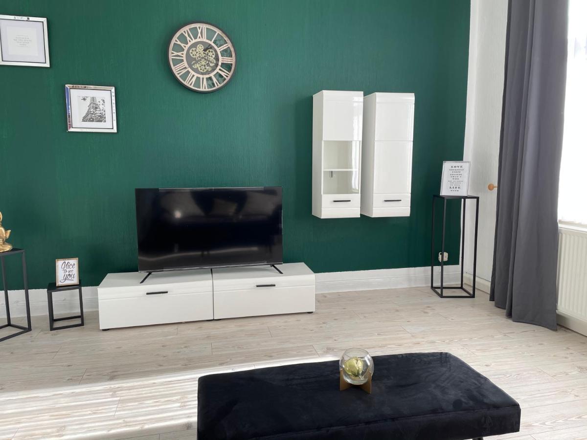 Sky Night Suite Düren - Eifel Dış mekan fotoğraf