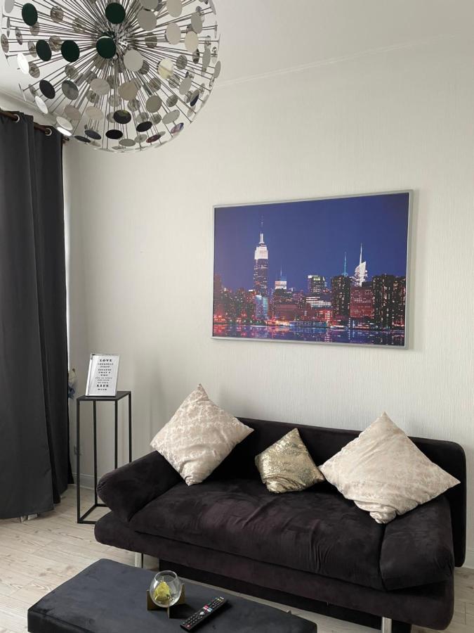 Sky Night Suite Düren - Eifel Dış mekan fotoğraf