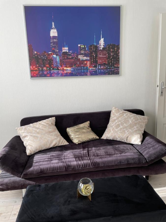 Sky Night Suite Düren - Eifel Dış mekan fotoğraf
